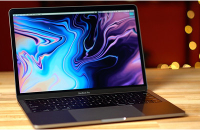 Що краще MacBook Pro або MacBook Air?