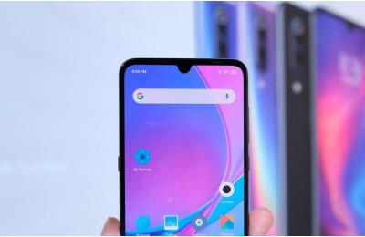 КОМПАНІЯ XIAOMI відреагував на СКАРГИ СВОЇХ ФАНАТІВ І ВИПУСТИЛА ПЕРШЕ ОНОВЛЕННЯ ПЗ ДЛЯ XIAOMI MI 9 з усуненням недоліків