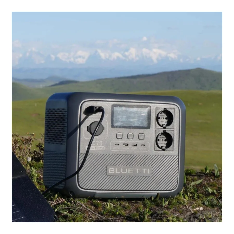 BLUETTI AC70